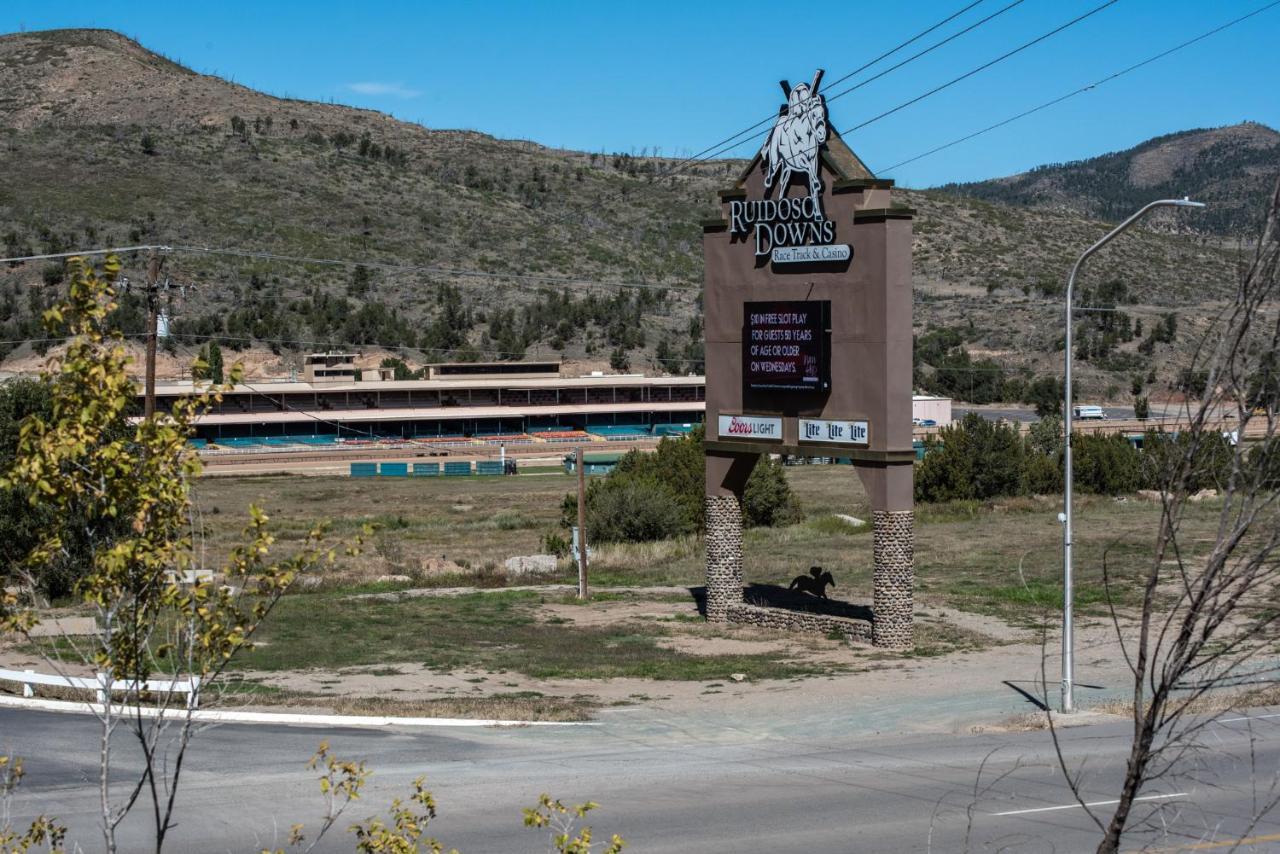 Tiny Two, 2 Bedrooms, Midtown, Sleeps 4 Ruidoso Dış mekan fotoğraf